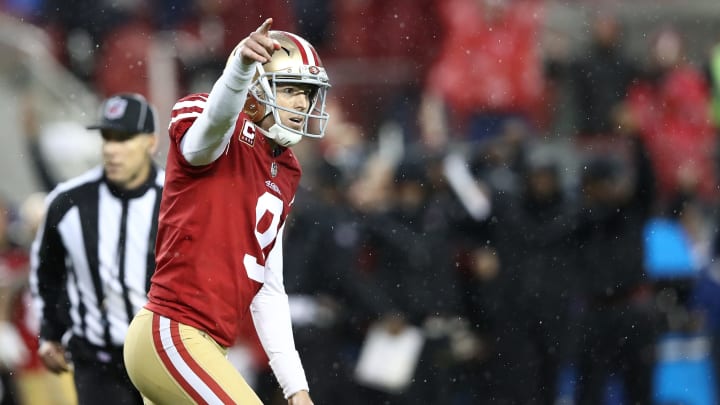 SANTA CLARA, CA – DECEMBER 16: Robbie Gould #9 of the San Francisco 49ers celebrates after kicking the game winning field goal in overtime against the Seattle Seahawks during their NFL game at Levi’s Stadium on December 16, 2018 in Santa Clara, California. (Photo by Ezra Shaw/Getty Images)