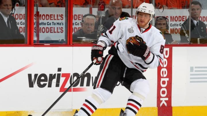 Chicago Blackhawks' Hossa makes it official