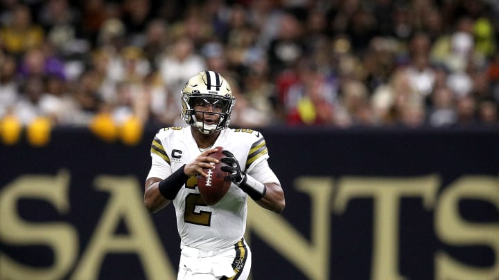 NEW ORLEANS, LOUISIANA – OCTOBER 31: Jameis Winston #2 of the New Orleans Saints looks to pass during a NFL game against the Tampa Bay Buccaneers at Caesars Superdome on October 31, 2021 in New Orleans, Louisiana. (Photo by Sean Gardner/Getty Images)