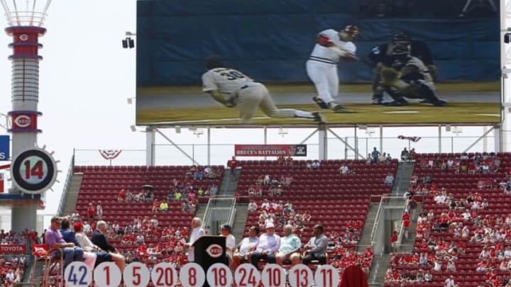 Cincinnati Reds honor the career of one of their all-time greats