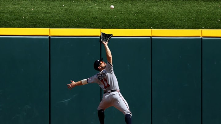 CINCINNATI, OHIO - JUNE 27: Ender Inciarte #11 of the Atlanta Braves catches a fly ball in the sixth inning against the Cincinnati Reds. (Photo by Dylan Buell/Getty Images)