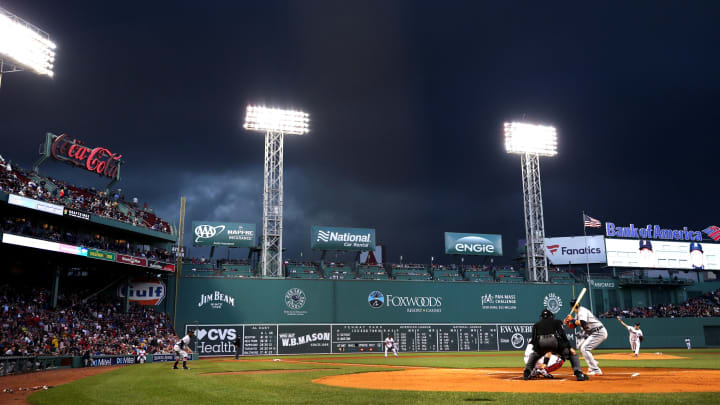 BOSTON, MA – June 5: Steven Wright #35 of the Boston Red Sox pitches against the Detroit Tigers during the second inning at Fenway Park on June 5, 2018 in Boston, Massachusetts. (Photo by Maddie Meyer/Getty Images)