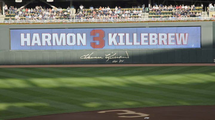 MINNEAPOLIS, MN – MAY 23: The Minnesota Twins honor the late Hall of Famer Harmon Killebrew prior to a game against the Seattle Mariners on May 16, 2011 at Target Field in Minneapolis, Minnesota. Harmon Killebrew passed away on May 17, 2011 after a battle with esophageal cancer. (Photo by Hannah Foslien/Getty Images)
