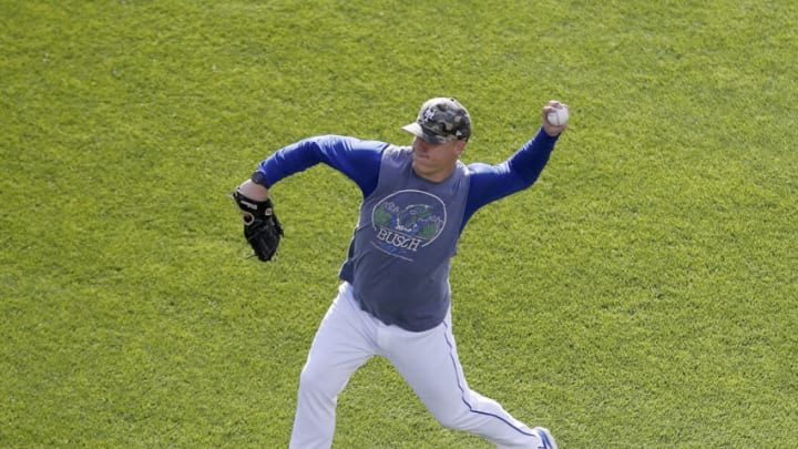 NEW YORK, NEW YORK - SEPTEMBER 11: Aaron Loup #32 of the New York Mets throws on the field before a game against the New York Yankees at Citi Field on September 11, 2021 in New York City. The Yankees defeated the Mets 8-7. (Photo by Jim McIsaac/Getty Images)