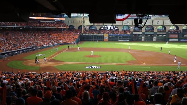 Astros delay removal of Tal's Hill at Minute Maid Park
