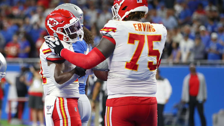 DETROIT, MICHIGAN – SEPTEMBER 29: Darrel Williams #31 of the Kansas City Chiefs celebrates his fourth quarter touchdown with Cameron Erving #75 while playing the Detroit Lions at Ford Field on September 29, 2019 in Detroit, Michigan. (Photo by Gregory Shamus/Getty Images)