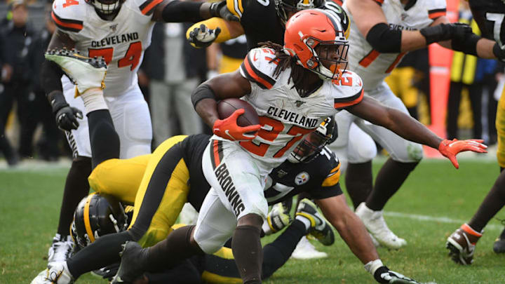 PITTSBURGH, PA - DECEMBER 01: Kareem Hunt #27 of the Cleveland Browns carries the ball in the second quarter during the game against the Pittsburgh Steelers at Heinz Field on December 1, 2019 in Pittsburgh, Pennsylvania. (Photo by Justin Berl/Getty Images) PITTSBURGH, PA - DECEMBER 01: Kareem Hunt #27 of the Cleveland Browns carries the ball in the second quarter during the game against the Pittsburgh Steelers at Heinz Field on December 1, 2019 in Pittsburgh, Pennsylvania. (Photo by Justin Berl/Getty Images)