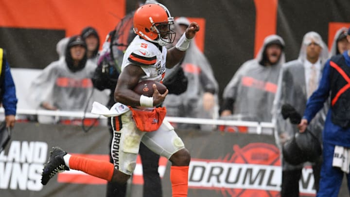 CLEVELAND, OH - SEPTEMBER 09: Tyrod Taylor #5 of the Cleveland Browns rushes for a third quarter touchdown against the Pittsburgh Steelers at FirstEnergy Stadium on September 9, 2018 in Cleveland, Ohio. (Photo by Jason Miller/Getty Images)