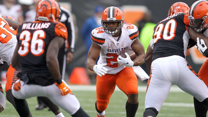 CINCINNATI, OH – NOVEMBER 25: Nick Chubb #24 of the Cleveland Browns carries the ball during the game against the Cincinnati Bengals at Paul Brown Stadium on November 25, 2018 in Cincinnati, Ohio. (Photo by John Grieshop/Getty Images)