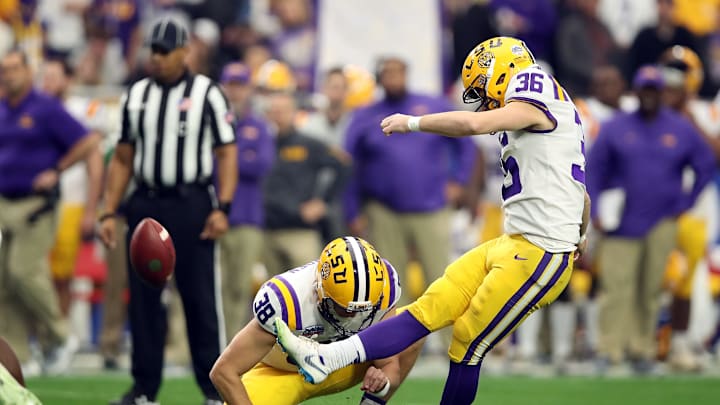 GLENDALE, ARIZONA – JANUARY 01: Place kicker Cole Tracy #36 of the LSU Tigers kicks a 28-yard field goal during the third quarter of the PlayStation Fiesta Bowl between LSU and Central Florida at State Farm Stadium on January 01, 2019 in Glendale, Arizona. (Photo by Christian Petersen/Getty Images)