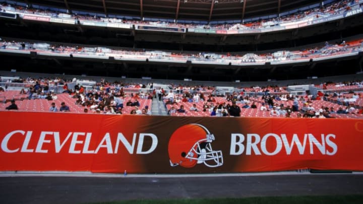 3 Oct 1999: A generel view of the stands filling up before a game between the New England Patriots and the Cleveland Browns at the Cleveland Stadium in Cleveland, Ohio. The Patriots defeated the Browns 19-7. Mandatory Credit: Tom Hauck /Allsport