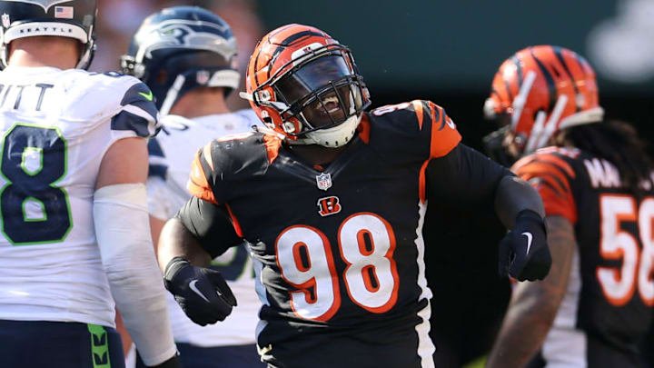 CINCINNATI, OH - OCTOBER 11: Brandon Thompson #98 of the Cincinnati Bengals celebrates after making a defensive stop during overtime against the Seattle Seahawks at Paul Brown Stadium on October 11, 2015 in Cincinnati, Ohio. Cincinnati defeated Seattle 27-24 in overtime. (Photo by Andy Lyons/Getty Images) CINCINNATI, OH - OCTOBER 11: Brandon Thompson #98 of the Cincinnati Bengals celebrates after making a defensive stop during overtime against the Seattle Seahawks at Paul Brown Stadium on October 11, 2015 in Cincinnati, Ohio. Cincinnati defeated Seattle 27-24 in overtime. (Photo by Andy Lyons/Getty Images)