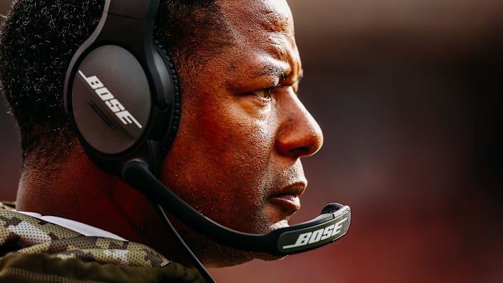 KANSAS CITY, MO – NOVEMBER 11: Head coach Steve Wilks of the Arizona Cardinals looks on to the field during the second half of the game against the Kansas City Chiefs at Arrowhead Stadium on November 11, 2018 in Kansas City, Missouri. (Photo by David Eulitt/Getty Images)