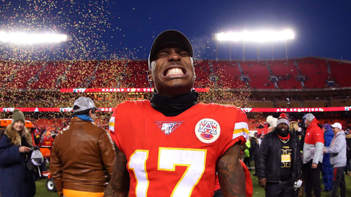 KANSAS CITY, MISSOURI – JANUARY 19: Mecole Hardman #17 of the Kansas City Chiefs celebrates after defeating the Tennessee Titans in the AFC Championship Game at Arrowhead Stadium on January 19, 2020 in Kansas City, Missouri. The Chiefs defeated the Titans 35-24. (Photo by Tom Pennington/Getty Images)