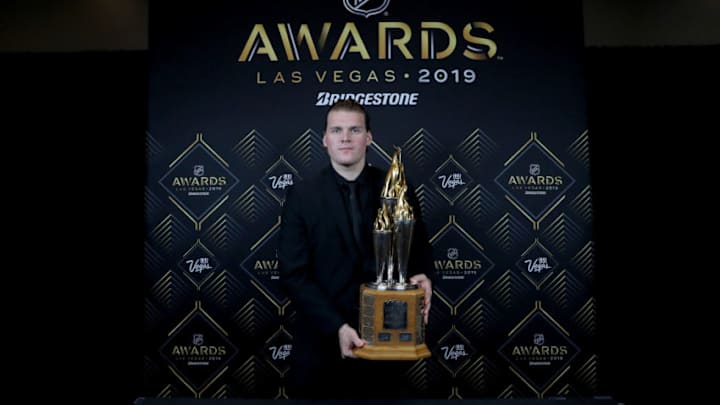 LAS VEGAS, NEVADA - JUNE 19: Robin Lehner of the New York Islanders poses with the Bill Masterton Memorial Trophy awarded to the player who best exemplifies the qualities of perseverance, sportsmanship and dedication to hockey during the 2019 NHL Awards at the Mandalay Bay Events Center on June 19, 2019 in Las Vegas, Nevada. (Photo by Bruce Bennett/Getty Images) LAS VEGAS, NEVADA - JUNE 19: Robin Lehner of the New York Islanders poses with the Bill Masterton Memorial Trophy awarded to the player who best exemplifies the qualities of perseverance, sportsmanship and dedication to hockey during the 2019 NHL Awards at the Mandalay Bay Events Center on June 19, 2019 in Las Vegas, Nevada. (Photo by Bruce Bennett/Getty Images)