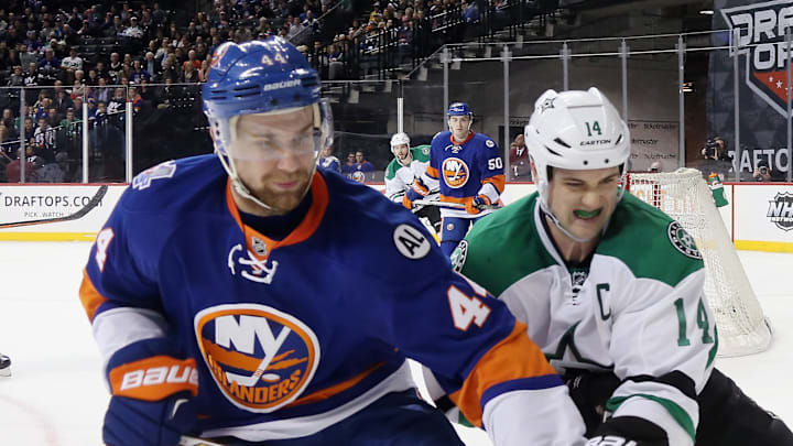 New York Islanders Dallas Stars One Player Short