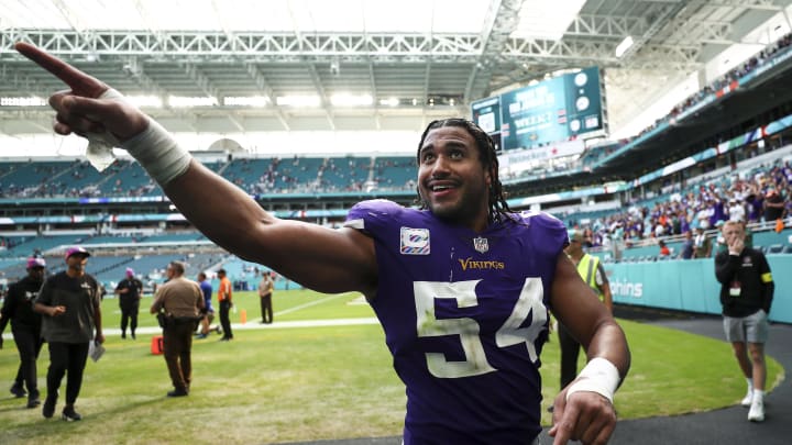 MIAMI GARDENS, FL – OCTOBER 16: Eric Kendricks #54 of the Minnesota Vikings celebrates with fans in the tunnel after an NFL football game against the Miami Dolphins at Hard Rock Stadium on October 16, 2022 in Miami Gardens, Florida. (Photo by Kevin Sabitus/Getty Images)