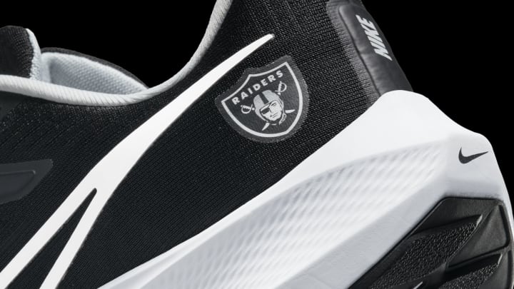 Las Vegas Raiders Nike Zoom Pegasus 37 Running Training Shoes Men's NFL LV  New