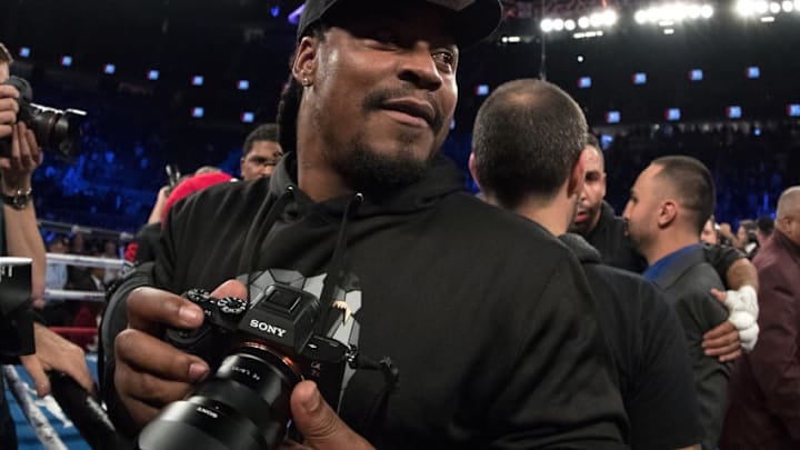 LAS VEGAS, NV - NOVEMBER 19: Former NFL player Marshawn Lynch is seen in the ring after the the light heavyweight title bout between Andre Ward and Sergey Kovalev of Russia at T-Mobile Arena on November 19, 2016 in Las Vegas, Nevada. (Photo by Al Bello/Getty Images) LAS VEGAS, NV - NOVEMBER 19: Former NFL player Marshawn Lynch is seen in the ring after the the light heavyweight title bout between Andre Ward and Sergey Kovalev of Russia at T-Mobile Arena on November 19, 2016 in Las Vegas, Nevada. (Photo by Al Bello/Getty Images)
