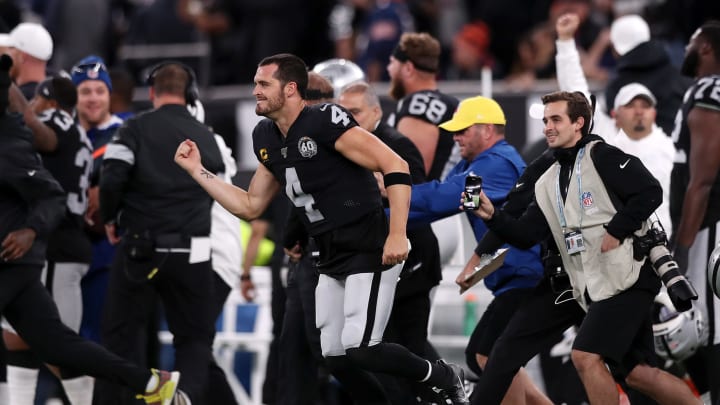 LONDON, ENGLAND – OCTOBER 06: Derek Carr of Oakland Raiders celebrates after the final whistle the game between Chicago Bears and Oakland Raiders at Tottenham Hotspur Stadium on October 06, 2019 in London, England. (Photo by Naomi Baker/Getty Images)