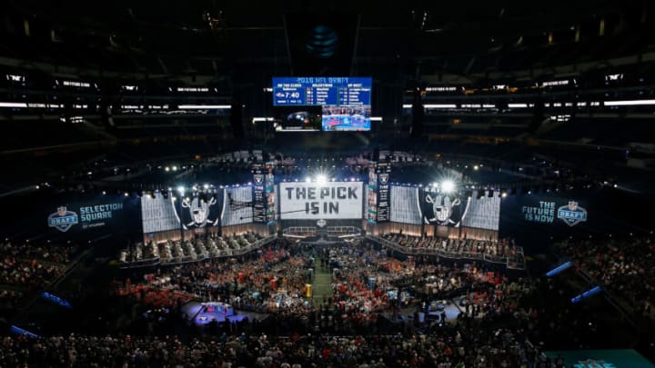 Las Vegas Raiders fill roster holes in early 7-round 2022 NFL mock draft