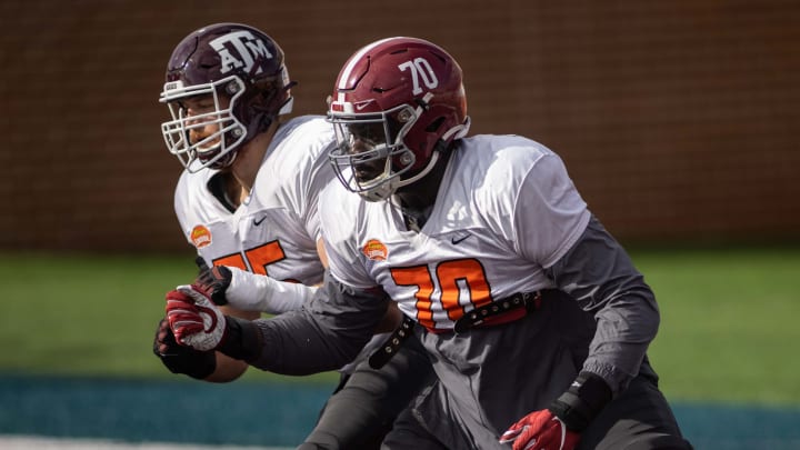 Alex Leatherwood.  Mandatory Credit: Vasha Hunt-USA TODAY Sports