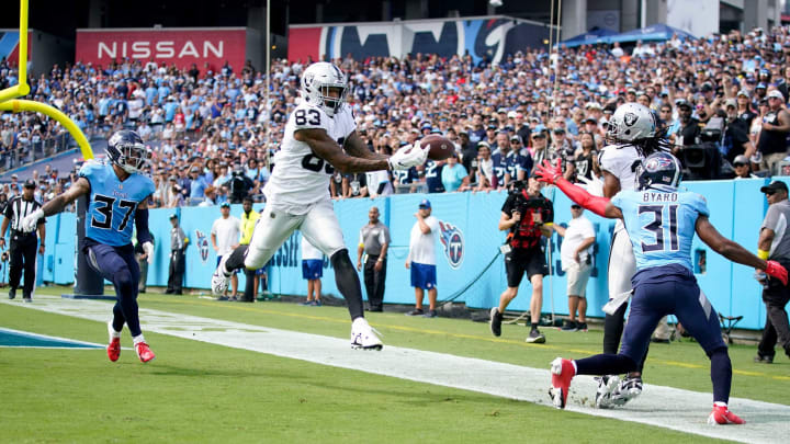 Las Vegas Raiders tight end Darren Waller (83) misses a catch in the end zone at Nissan Stadium Sunday, Sept. 25, 2022, in Nashville, Tenn.Nfl Las Vegas Raiders At Tennessee Titans