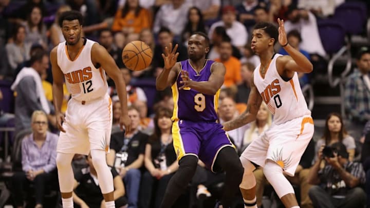 PHOENIX, AZ - FEBRUARY 15: Luol Deng PHOENIX, AZ - FEBRUARY 15: Luol Deng
