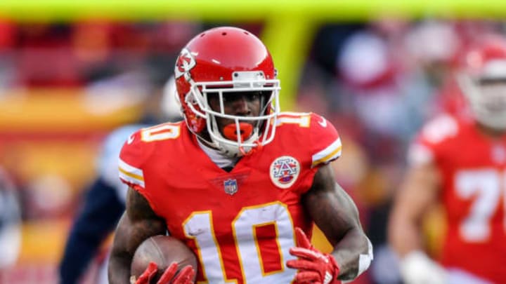 KANSAS CITY, MO – JANUARY 6: Wide receiver Tyreek Hill #10 of the Kansas City Chiefs runs after the catch for a long gain during the first quarter of the AFC Wild Card Playoff game against the Tennessee Titans at Arrowhead Stadium on January 6, 2018, in Kansas City, Missouri. (Photo by Peter Aiken/Getty Images)