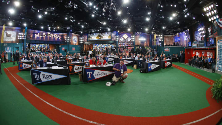 SECAUCUS, NJ – JUNE 5: Representatives from all 30 Major League Baseball teams fill Studio 42 during the MLB First-Year Player Draft at the MLB Network Studio on June 5, 2014 in Secacucus, New Jersey. (Photo by Rich Schultz/Getty Images)