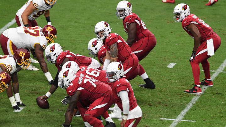 GLENDALE, ARIZONA – SEPTEMBER 20: Chris Streveler #15 of the Arizona Cardinals gets ready to take the snap from under center against the Washington Football Team at State Farm Stadium on September 20, 2020 in Glendale, Arizona. (Photo by Norm Hall/Getty Images)