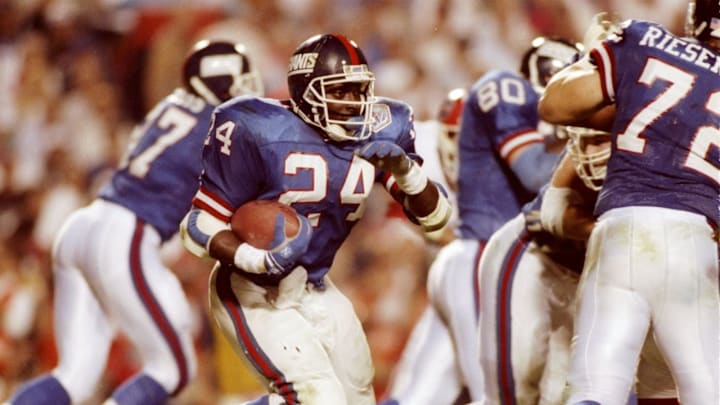 27 Jan 1991: Running back Ottis Anderson of the New York Giants moves the ball during Super Bowl XXV against the Buffalo Bills at Tampa Stadium in Tampa, Florida. The Giants won the game, 20-19. Mandatory Credit: Rick Stewart /Allsport