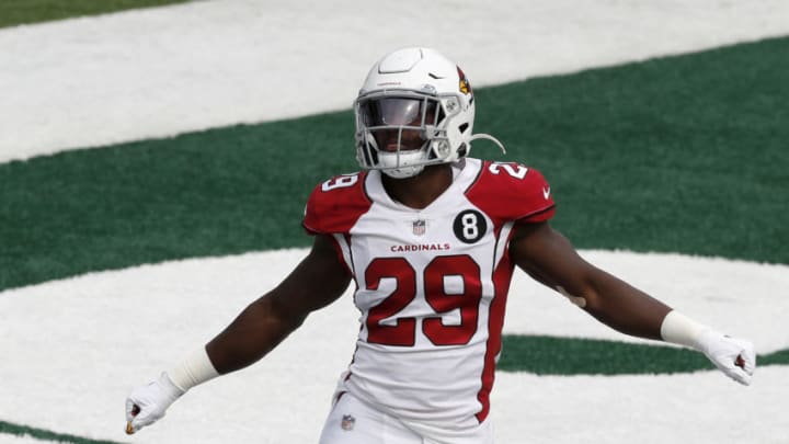 EAST RUTHERFORD, NEW JERSEY - OCTOBER 11: (NEW YORK DAILIES OUT) Chase Edmonds #29 of the Arizona Cardinals in action against the New York Jets at MetLife Stadium on October 11, 2020 in East Rutherford, New Jersey. The Cardinals defeated the Jets 30-10. (Photo by Jim McIsaac/Getty Images)