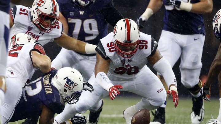 Nov 7, 2015; Seattle, WA, USA; Utah Utes defensive tackle Stevie Tu