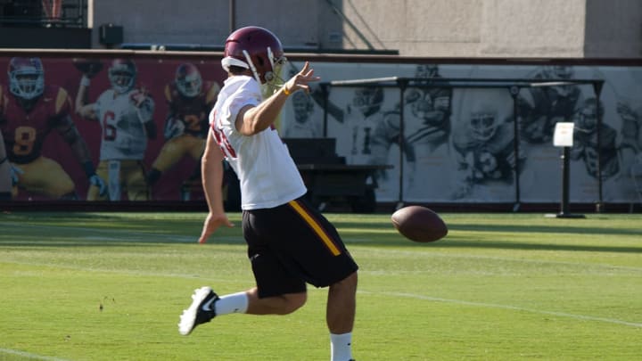 USC punter Reid Budrovich practices at Howard Jones Field. (Alicia de Artola/Reign of Troy)