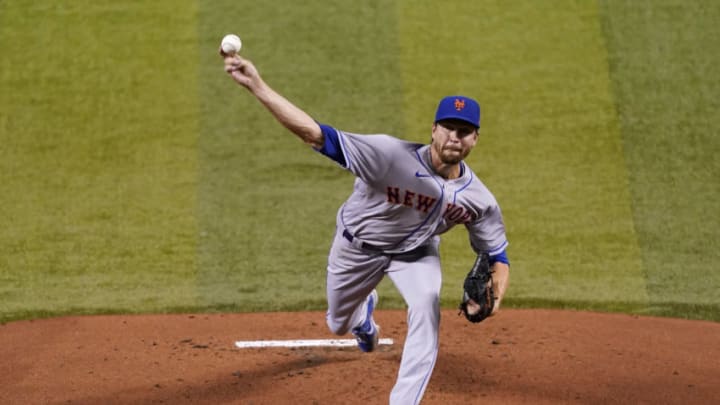 MIAMI, FLORIDA - AUGUST 19: Jacob deGrom #48 of the New York Mets delivers a pitch during the game against the Miami Marlins at Marlins Park on August 19, 2020 in Miami, Florida. (Photo by Mark Brown/Getty Images)