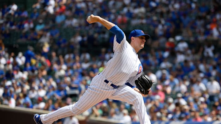 CHICAGO, ILLINOIS - SEPTEMBER 02: Starting pitcher Kyle Hendricks #28 of the Chicago Cubs delivers the ball in the first inning against the Seattle Mariners at Wrigley Field on September 02, 2019 in Chicago, Illinois. (Photo by Quinn Harris/Getty Images)