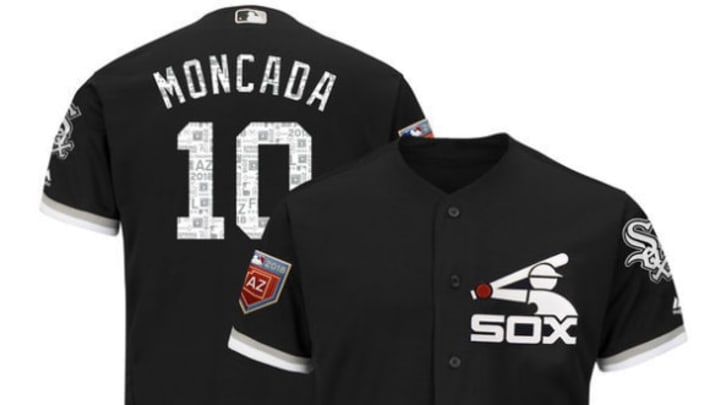 Youth Chicago White Sox Yoan Moncada Majestic Black Player Name & Number T- Shirt