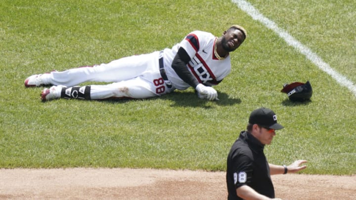 Luis Robert Heads to the White Sox Injured List - South Side Sox