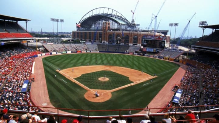 25 Aug 1999: A general view of the County Stadium with Miller Park construction in the background during the game against the Los Angeles Dodgers and the the Milwaukee Brewers at the County Stadium in Milwaukee, Wisconsin. The Brewers defeated the Dodgers 9-7. Mandatory Credit: Jonathan Daniel /Allsport