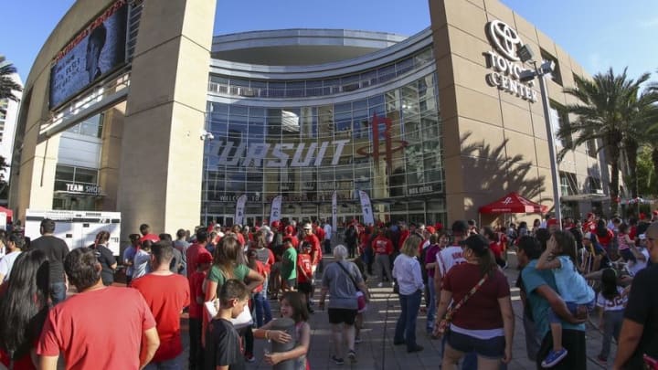 Mar 14, 2016; Houston, TX, USA; Fans arrive at Toyota Center before a game between the Houston Rockets and the Memphis Grizzlies. Mandatory Credit: Troy Taormina-USA TODAY Sports