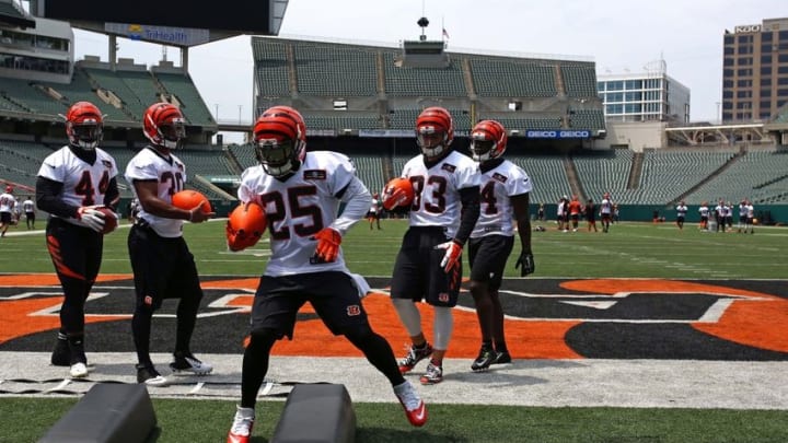 Jun 14, 2016; Cincinnati, OH, USA; Cincinnati Bengals running back Giovani Bernard (25) runs drills during minicamp at Paul Brown Stadium. Mandatory Credit: Aaron Doster-USA TODAY Sports Jun 14, 2016; Cincinnati, OH, USA; Cincinnati Bengals running back Giovani Bernard (25) runs drills during minicamp at Paul Brown Stadium. Mandatory Credit: Aaron Doster-USA TODAY Sports