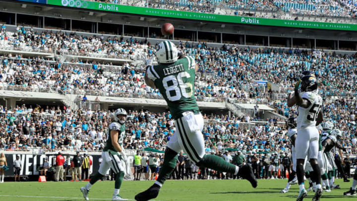 JACKSONVILLE, FL - SEPTEMBER 30: Jordan Leggett #86 of the New York Jets makes a reception for a touchdown during the game against the Jacksonville Jaguars on September 30, 2018 in Jacksonville, Florida. (Photo by Sam Greenwood/Getty Images)