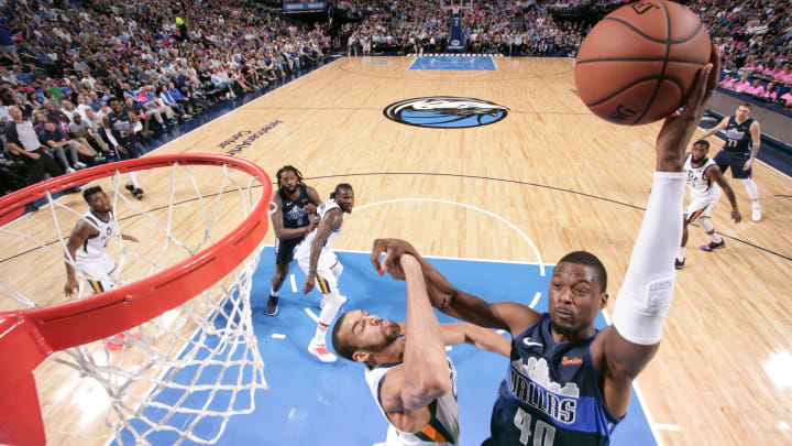 DALLAS, TX – OCTOBER 28: Harrison Barnes #40 of the Dallas Mavericks shoots the ball against the Utah Jazz during a game on October 28, 2018 at American Airlines Center in Dallas, Texas. NOTE TO USER: User expressly acknowledges and agrees that, by downloading and/or using this Photograph, user is consenting to the terms and conditions of the Getty Images License Agreement. Mandatory Copyright Notice: Copyright 2018 NBAE (Photo by Glenn James/NBAE via Getty Images)