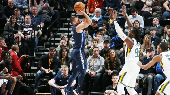 SALT LAKE CITY, UT – FEBRUARY 24: J.J. Barea #5 of the Dallas Mavericks shoots the ball against the Utah Jazz on February 24, 2018 at Vivint Smart Home Arena in Salt Lake City, Utah. NOTE TO USER: User expressly acknowledges and agrees that, by downloading and or using this Photograph, User is consenting to the terms and conditions of the Getty Images License Agreement. Mandatory Copyright Notice: Copyright 2018 NBAE (Photo by Melissa Majchrzak/NBAE via Getty Images)