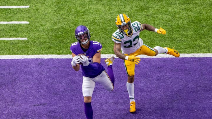 Minnesota Vikings vs. Green Bay Packers early prediction and odds for Week  17