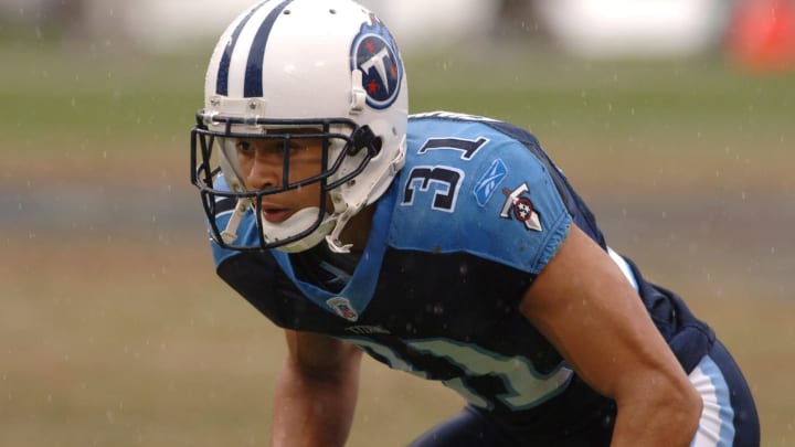 Cortland Finnegan of the Tennessee Titans during a game between the New England Patriots and Tennessee Titans at LP Field in Nashville, Tennessee on December 31, 2006. The Patriots won 40-23. (Photo by Joe Murphy/NFLPhotoLibrary)