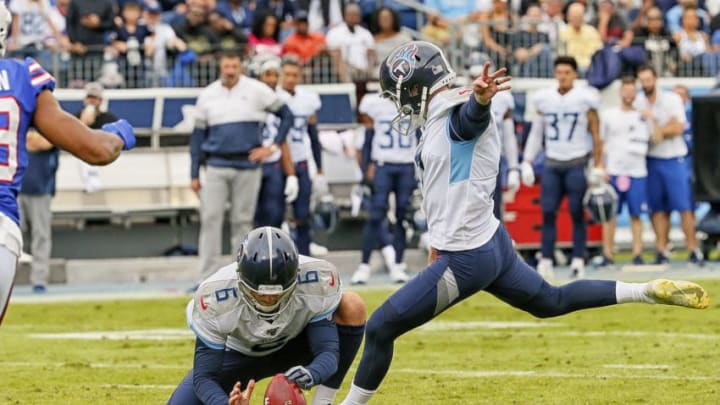 NASHVILLE, TENNESSEE - OCTOBER 06: Cairo Santos #7 of the Tennessee Titans misses a 50 yard field goal attempt against the Buffalo Bills during the first half at Nissan Stadium on October 06, 2019 in Nashville, Tennessee. (Photo by Frederick Breedon/Getty Images)