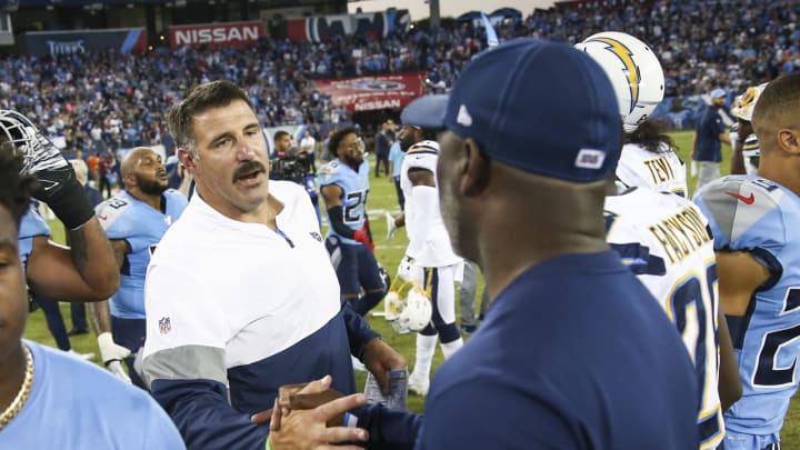 NASHVILLE, TENNESSEE – OCTOBER 20: Head coach Mike Vrabel of the Tennessee Titans shakes hands with head coach Anthony Lynn of the Los Angeles Chargers after the game at Nissan Stadium on October 20, 2019 in Nashville, Tennessee. (Photo by Silas Walker/Getty Images)