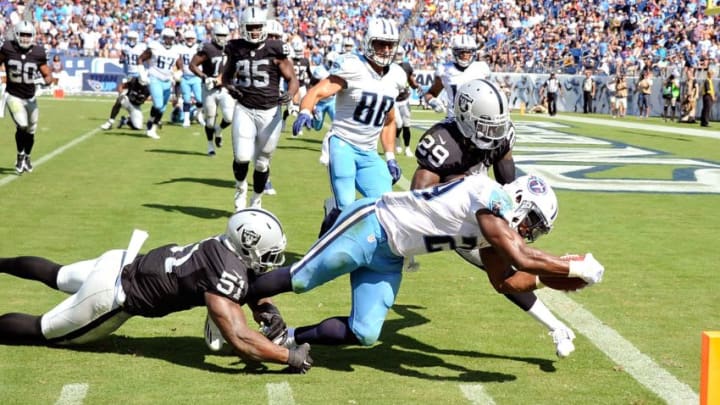 NASHVILLE, TN - SEPTEMBER 25: DeMarco Murray #29 of the Tennessee Titans dives to score a touchdown against the Oakland Raiders during the second half at Nissan Stadium on September 25, 2016 in Nashville, Tennessee. (Photo by Frederick Breedon/Getty Images)